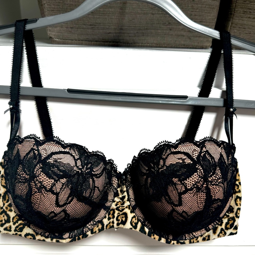 Victoria’s Secret Lave Push Up Bra